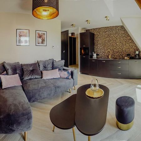 Apartament Silence Dwupoziomowy カルパッチ エクステリア 写真