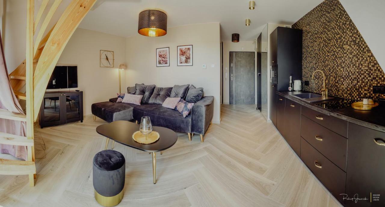 Apartament Silence Dwupoziomowy カルパッチ エクステリア 写真